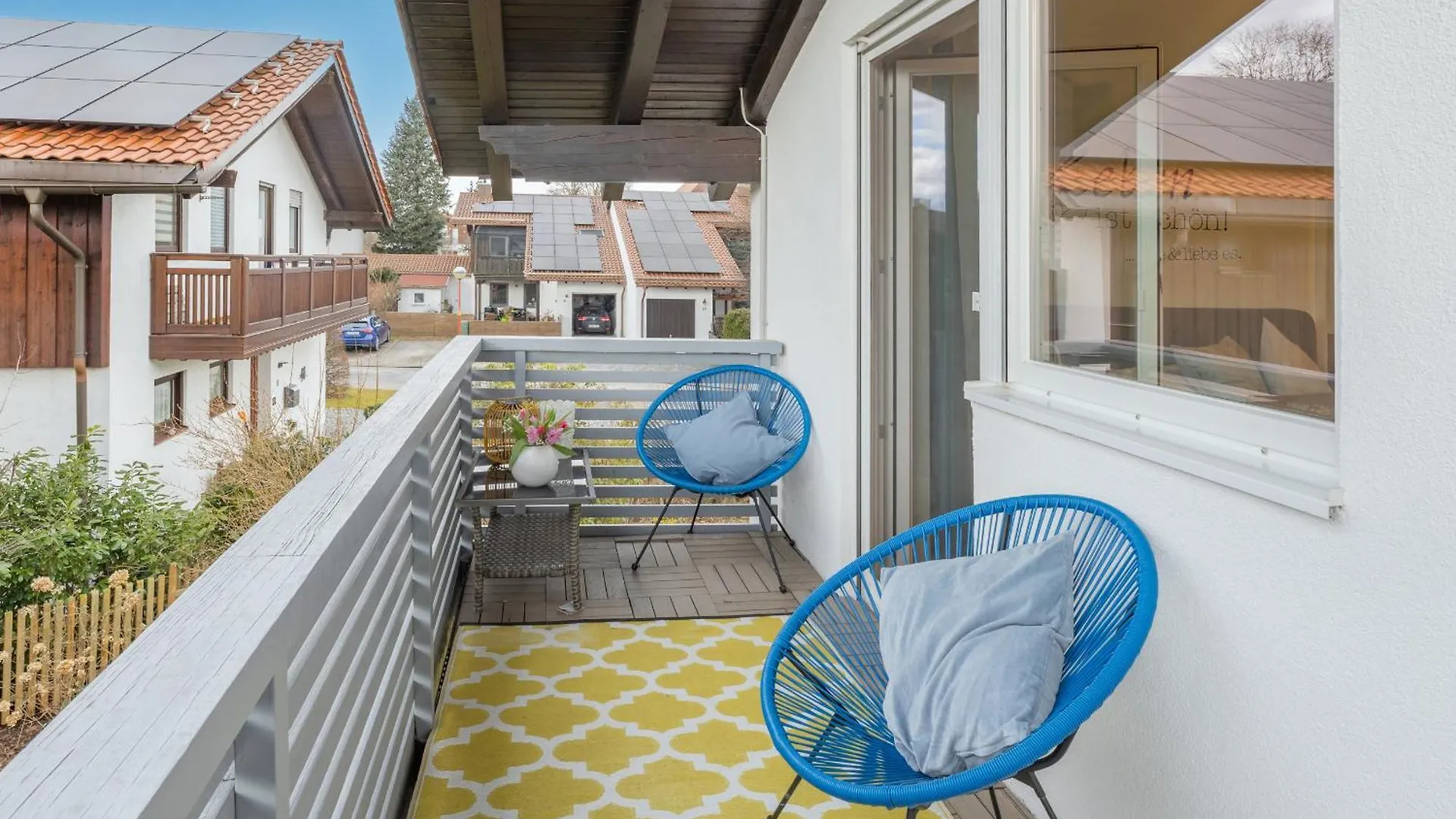 Holiday home Sonniges Modernes Ruhiges Grosses Haus Garten Pool Oberhaching